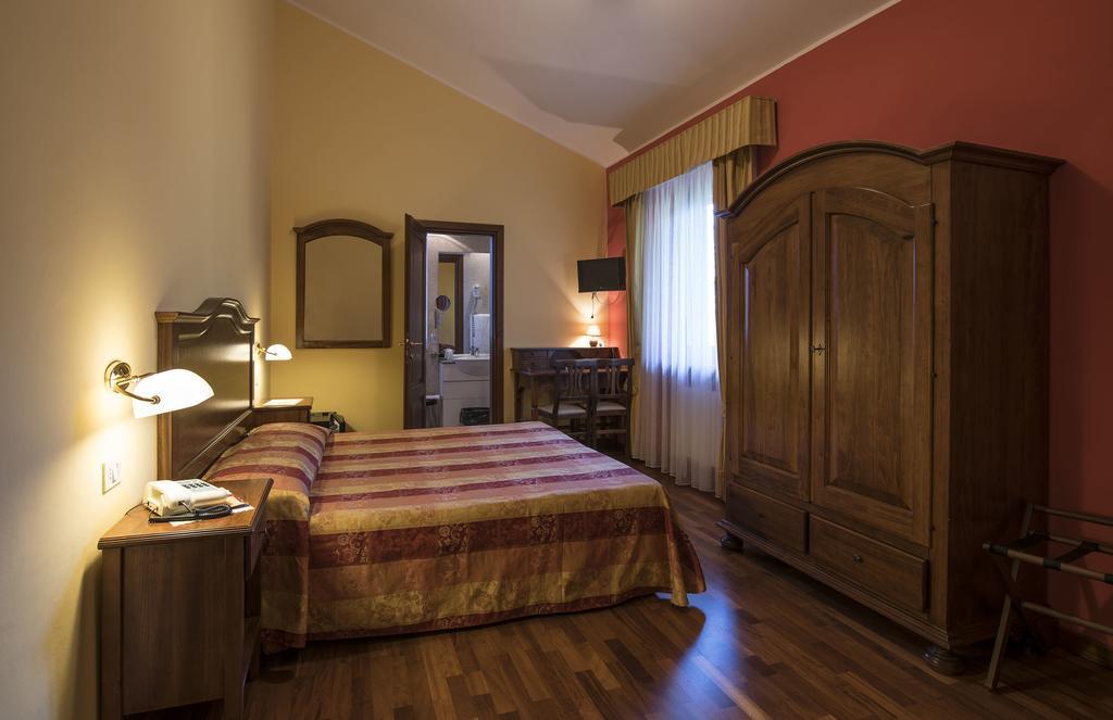 La Torre Ai Mari Otel Sarteano Dış mekan fotoğraf